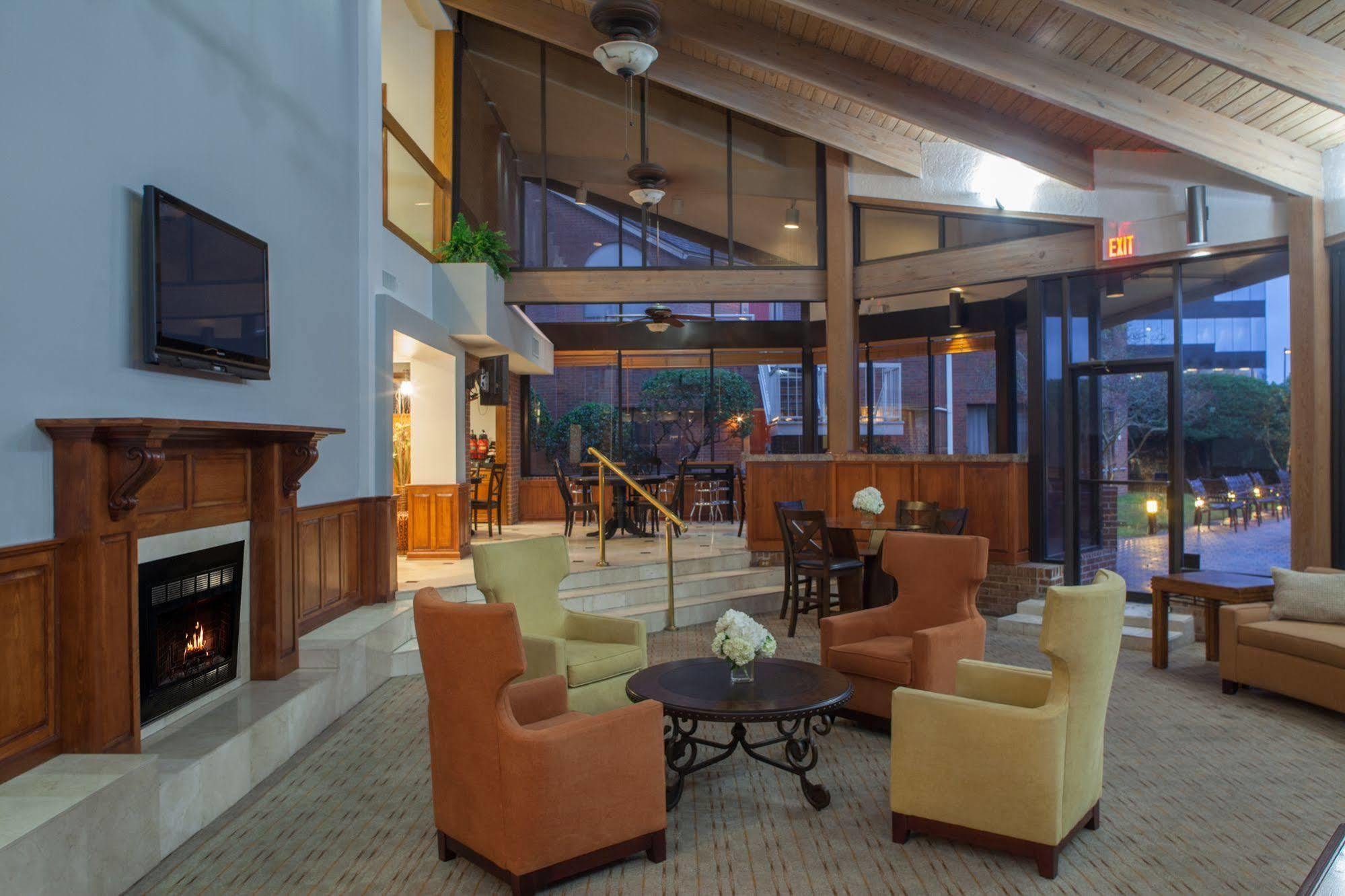 Cloverleaf Suites Baton Rouge Exteriör bild
