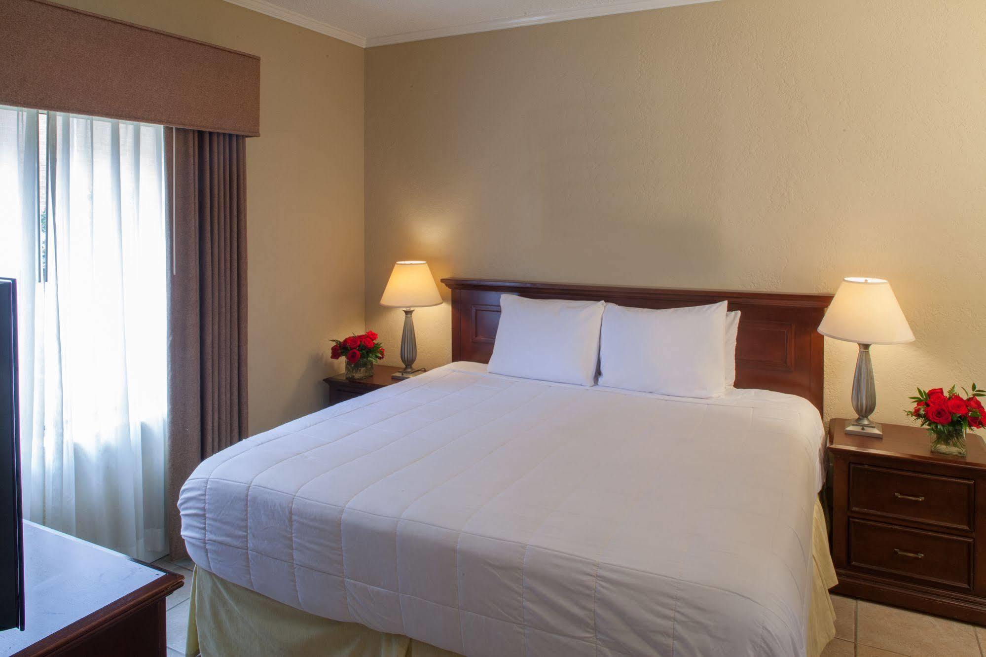 Cloverleaf Suites Baton Rouge Exteriör bild