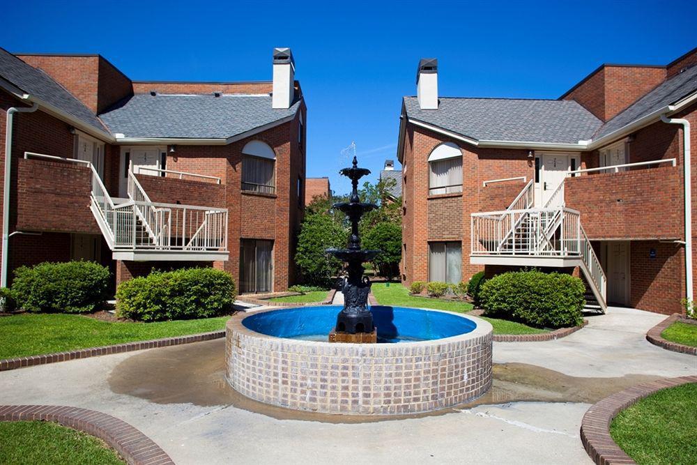Cloverleaf Suites Baton Rouge Exteriör bild